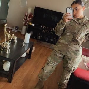 Meet your Posher, Kaila